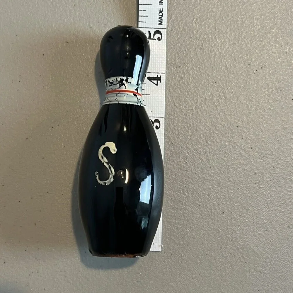 Bowling Pins Salt and Pepper Shakers 1949 Mid Century Kitsch Black Vintage